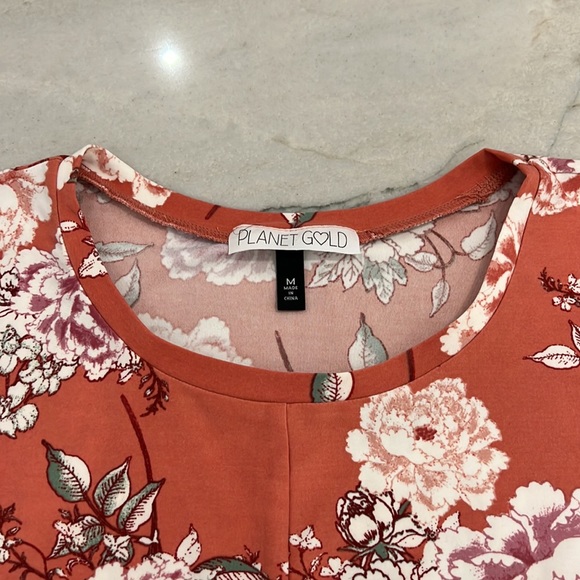 Planet Gold Crop Top - Picture 4 of 12